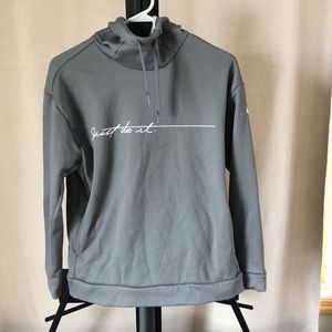 Women’s small Nike sweatshirt